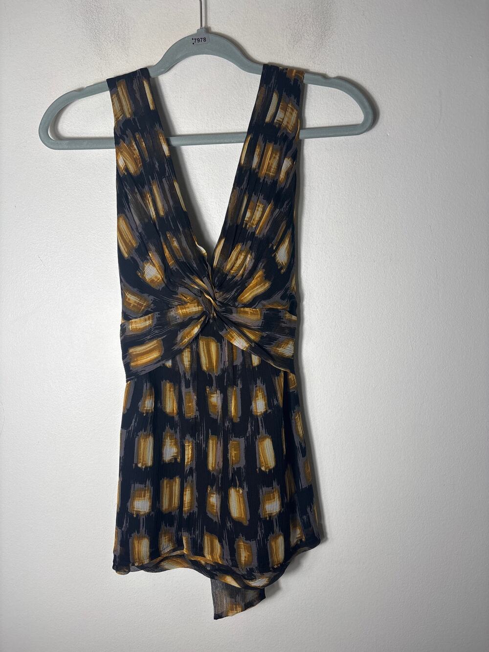BCBG Black and Gold Sleeveless Back Zip Top Sz S